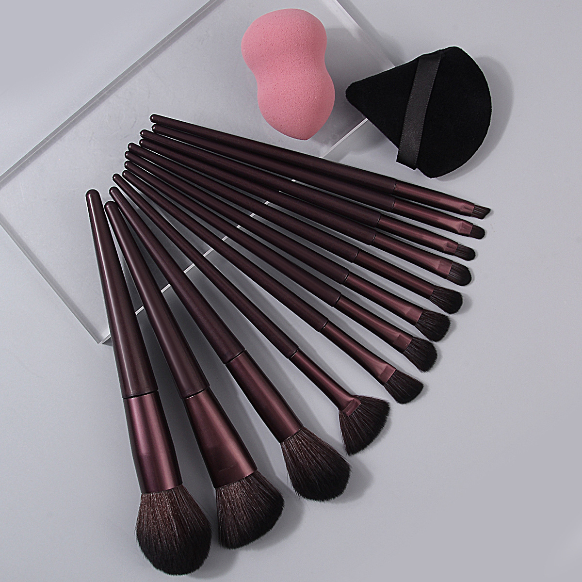 12 chocolate-colored makeup brushes set, full set of loose powder, blush, contouring eyeshadow brushes, sponge egg triangular powder puff details Picture