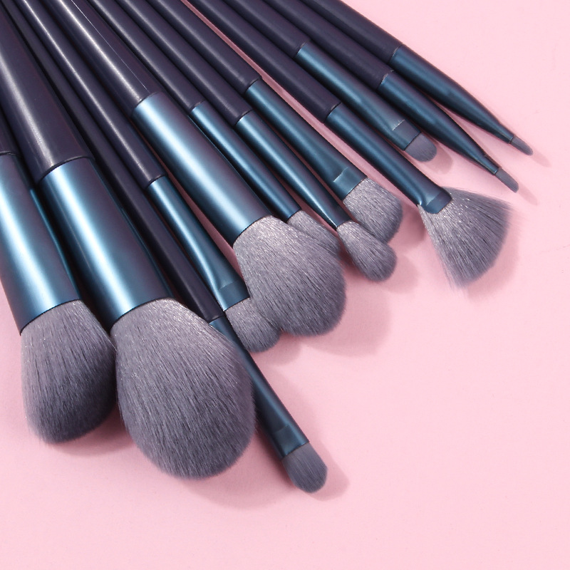 Portable 12-piece makeup brush set, soft bristle powder brush, eyeshadow fan-shaped brush, blush, beauty brush, makeup tools in stock Specification drawing