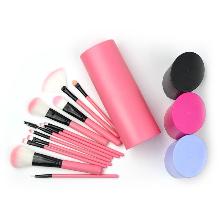 12-piece makeup brush set with makeup brush storage cylinder, complete set of makeup brushes, eyeshadow brushes, wholesale beauty tools Application Scenario