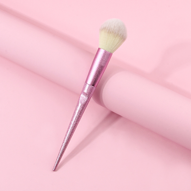 New single-tube powder brush, glitter, large blush brush, soft bristle flame brush, contouring brush and makeup tools in stock full figure