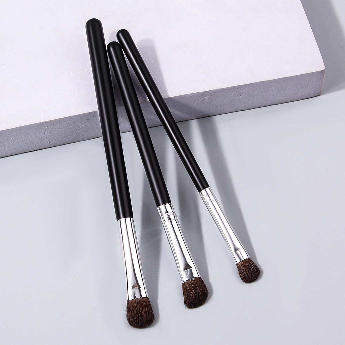 Selected horsehair eyeshadow brush set, strong soft bristle blending brush, detail brush, portable beginner's eye makeup tool details Picture