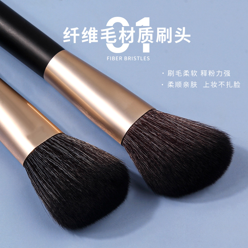 Single loose brush for beginners, black angled contouring brush, facial contour brush, shadow brush, beauty tools wholesale Application Scenario