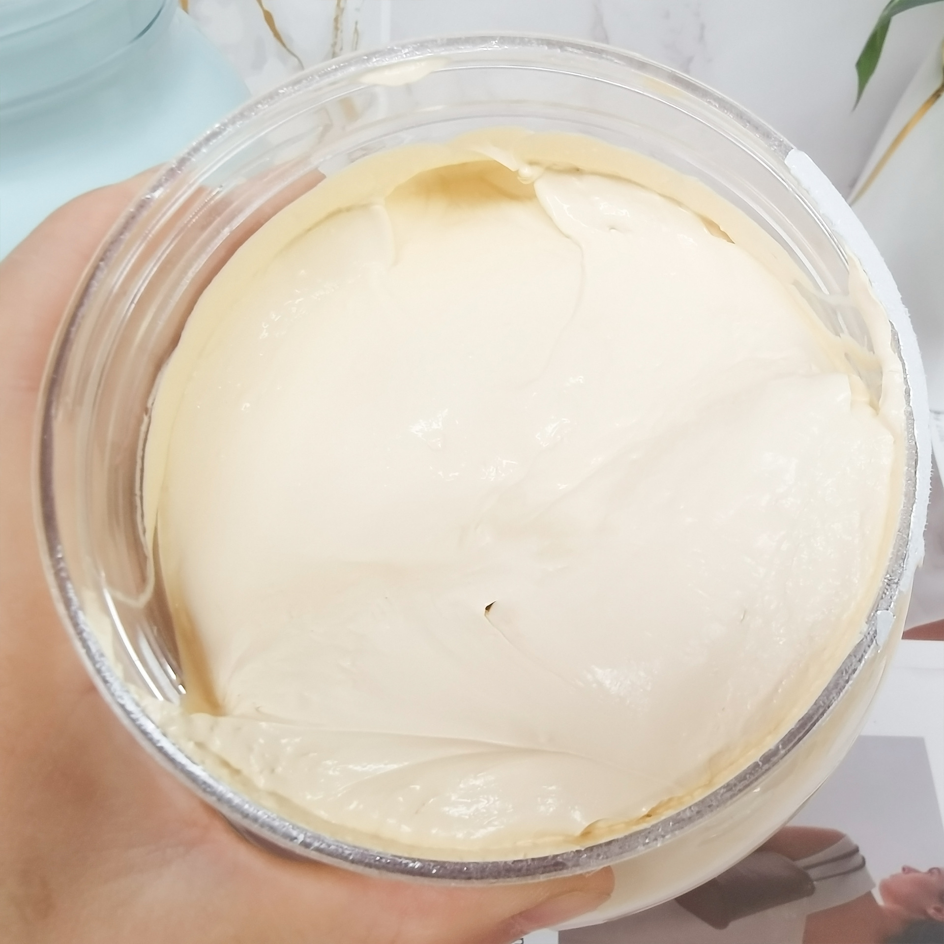 Cross-border Brightening Mud Mask, Oil Control, Moisturizing, Cleansing Mud, hydrating and moisturizing Mask, Vitamin C Mask mud 4kg wholesale Application Scenario