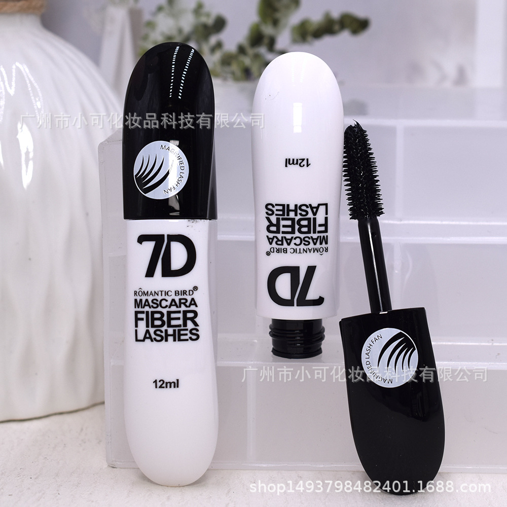 2,025 pieces of R6598A black slender black and white tube 7D mascara ROMANTICBIRD will be exported Application Scenario
