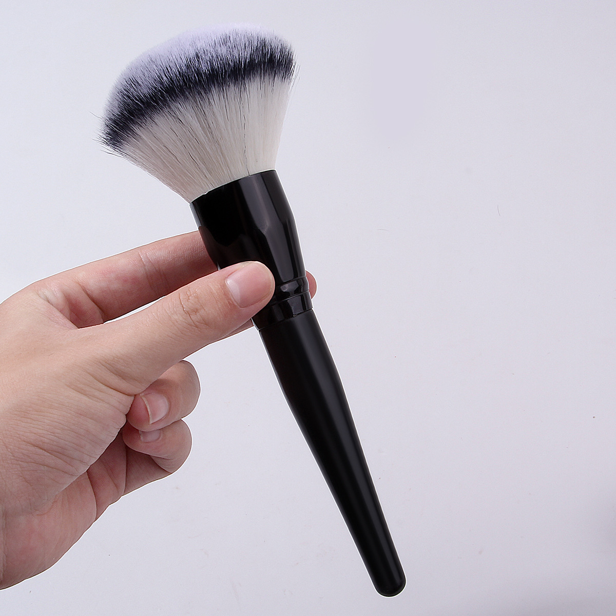Single large loose brush, super large, fluffy and soft setting brush, handcrafted blush brush, multi-functional beauty tool details Picture