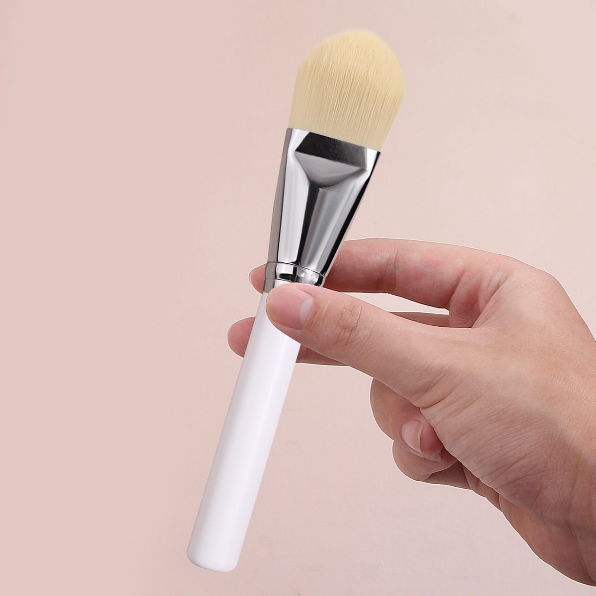 Exquisite single-tube daily mud mask makeup tools: mask brush, traceless base makeup, foundation liquid brush, in stock, mask mixing brush Application Scenario
