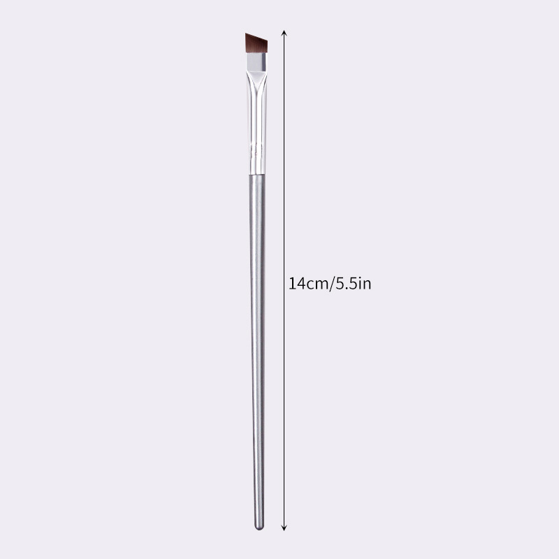 High-quality 12-blade eyeliner brush, eyelid down to flat head angled eyebrow brush, and eyebrow powder makeup brush in stock Application Scenario