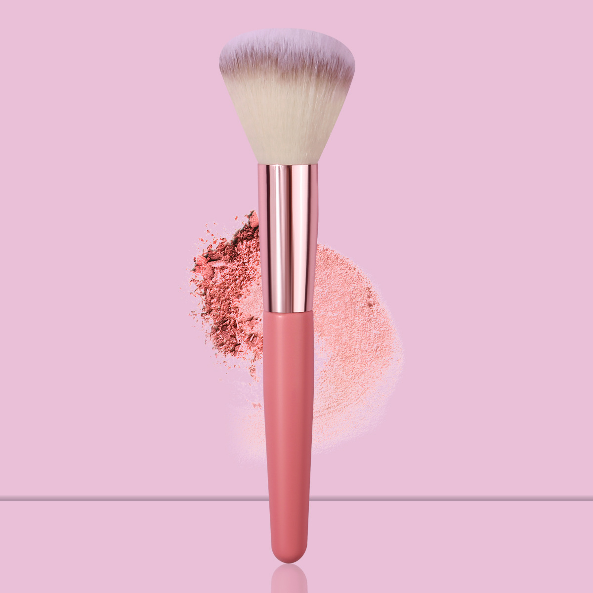 Pink wooden-handled makeup brush, soft-bristled powder brush, blush brush, honey brush, portable and multi-purpose facial beauty tool full figure