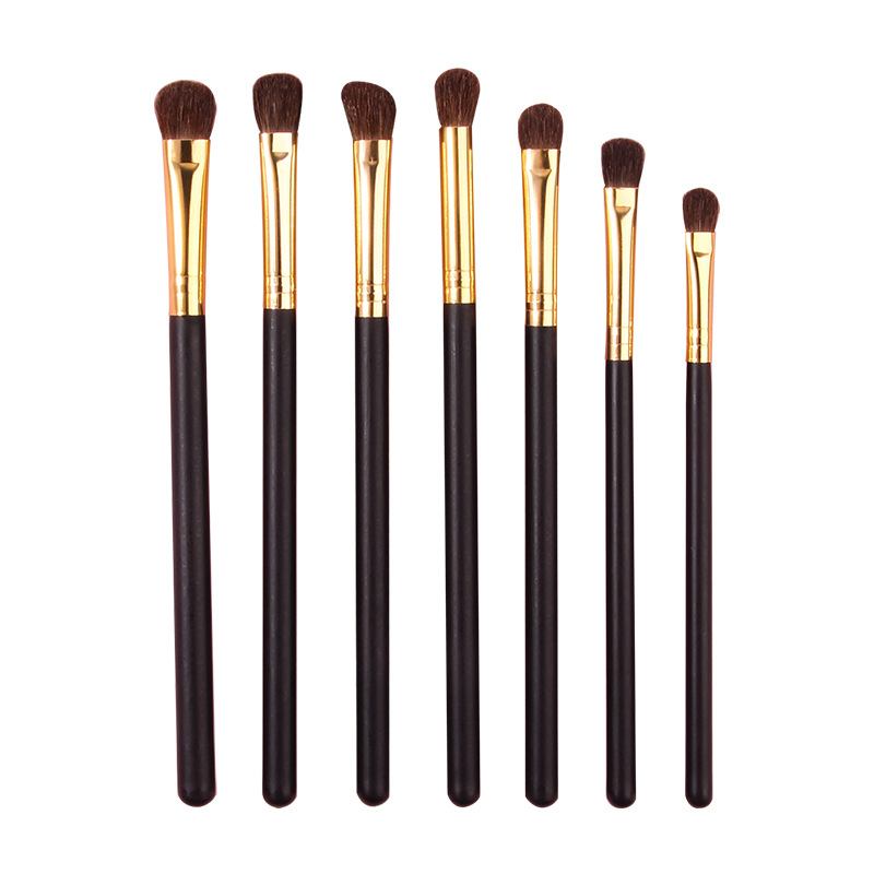 Black 7-piece horsehair eyeshadow brush set, makeup brush combination, washer, foundation, sponge and egg set, complete set in stock Item Picture