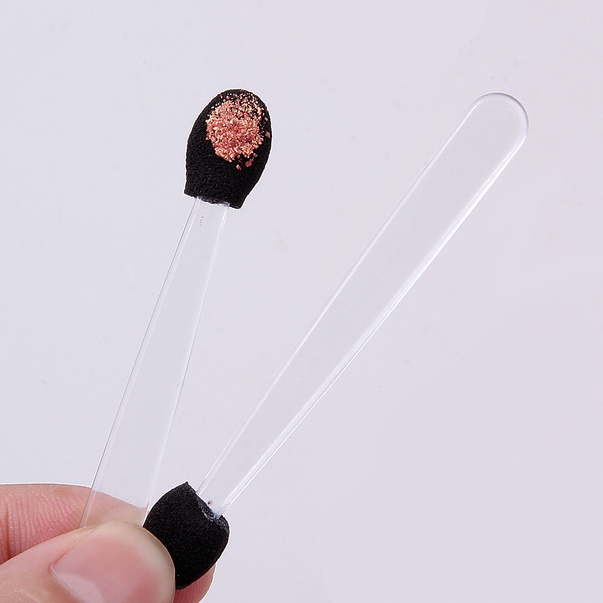 Cross-border best-selling single-head sponge eyeshadow stick, eyeshadow brush, portable high-quality eyeshadow brush, one-touch shaping makeup brush Specification drawing
