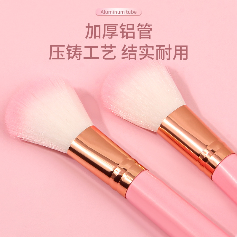Two-color bristle blush brush, loose brush, makeup brush, soft details, high-gloss brush, beauty tool, makeup brush Application Scenario