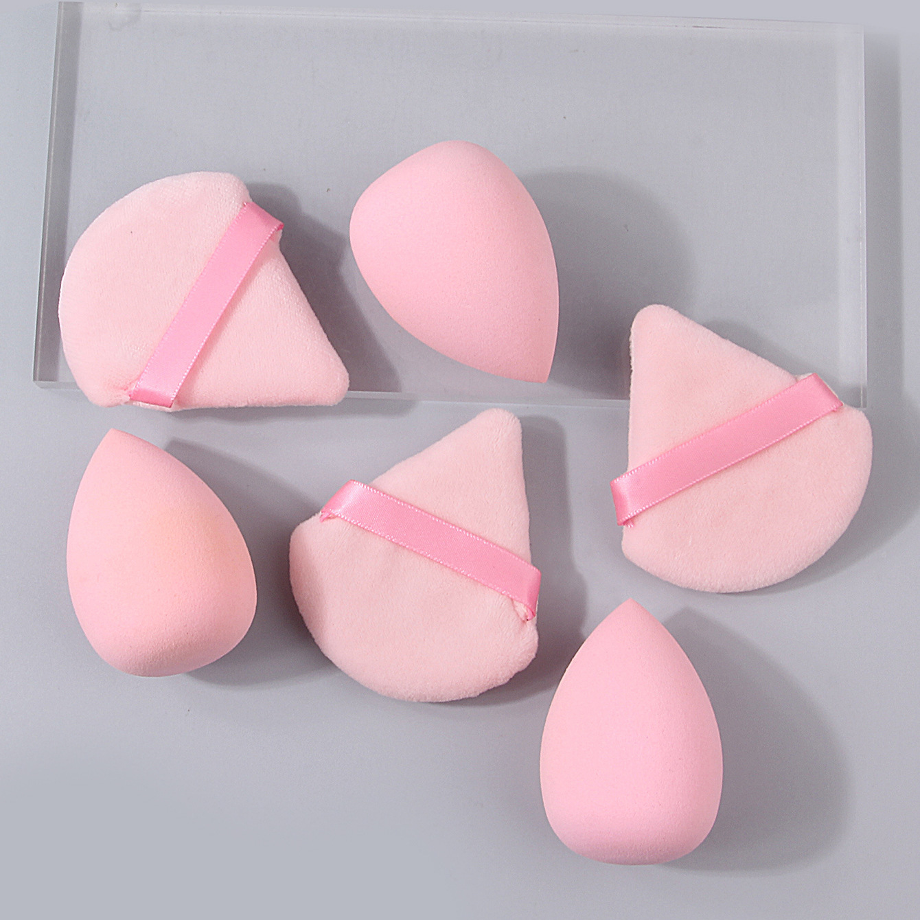 19-piece makeup tool set: Blush brush, eyeshadow brush, hair band, makeup powder puff, sponge egg. Long-term stock available Specification drawing