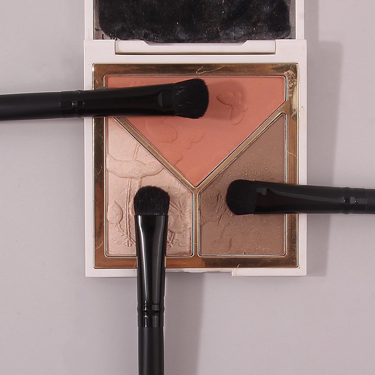 Hot-selling 3 sets of eye makeup brushes: Soft-bristled eyeshadow brush, concealer brush, portable beginner eye makeup detail brush Specification drawing