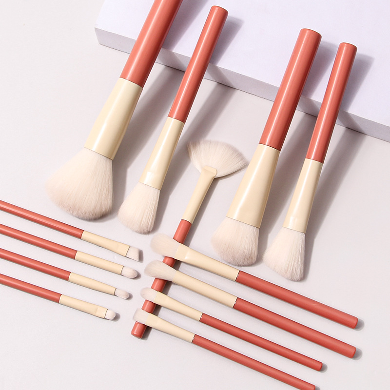 A complete set of 13 popular apricot and orange makeup brushes with soft bristles that are easy to carry. Beginner's set of blush and contouring brushes is in stock Specification drawing