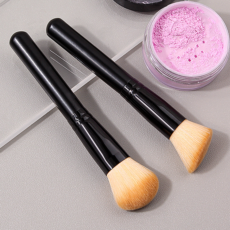Factory direct sales of single black wooden-handled makeup brushes, loose powder brushes, blush brushes and beauty tools in stock for wholesale Specification drawing