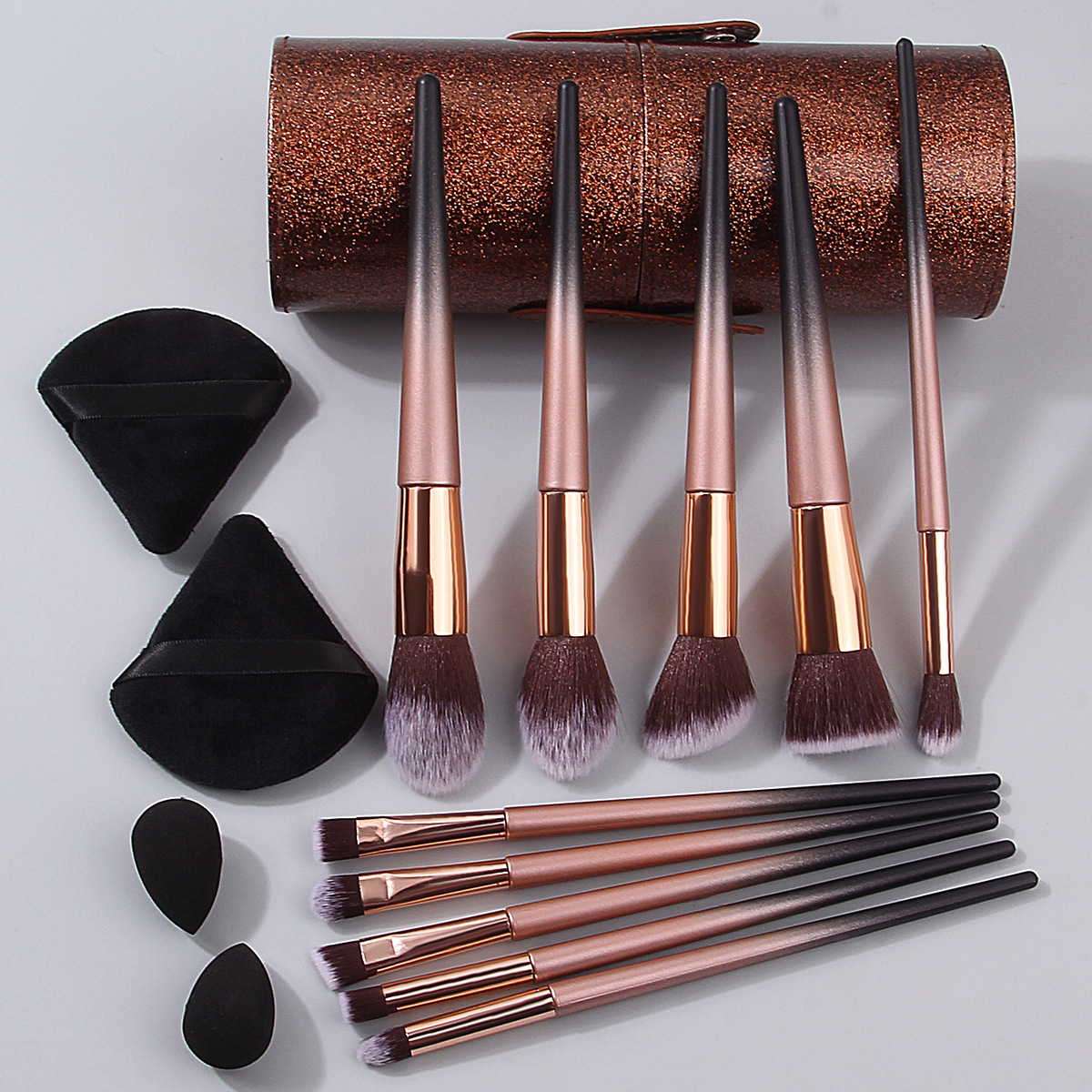 Black and Gold Gradient 10-piece makeup brush set in stock. Beauty tools: loose powder, blush brush, sponge, powder puff with storage bucket details Picture