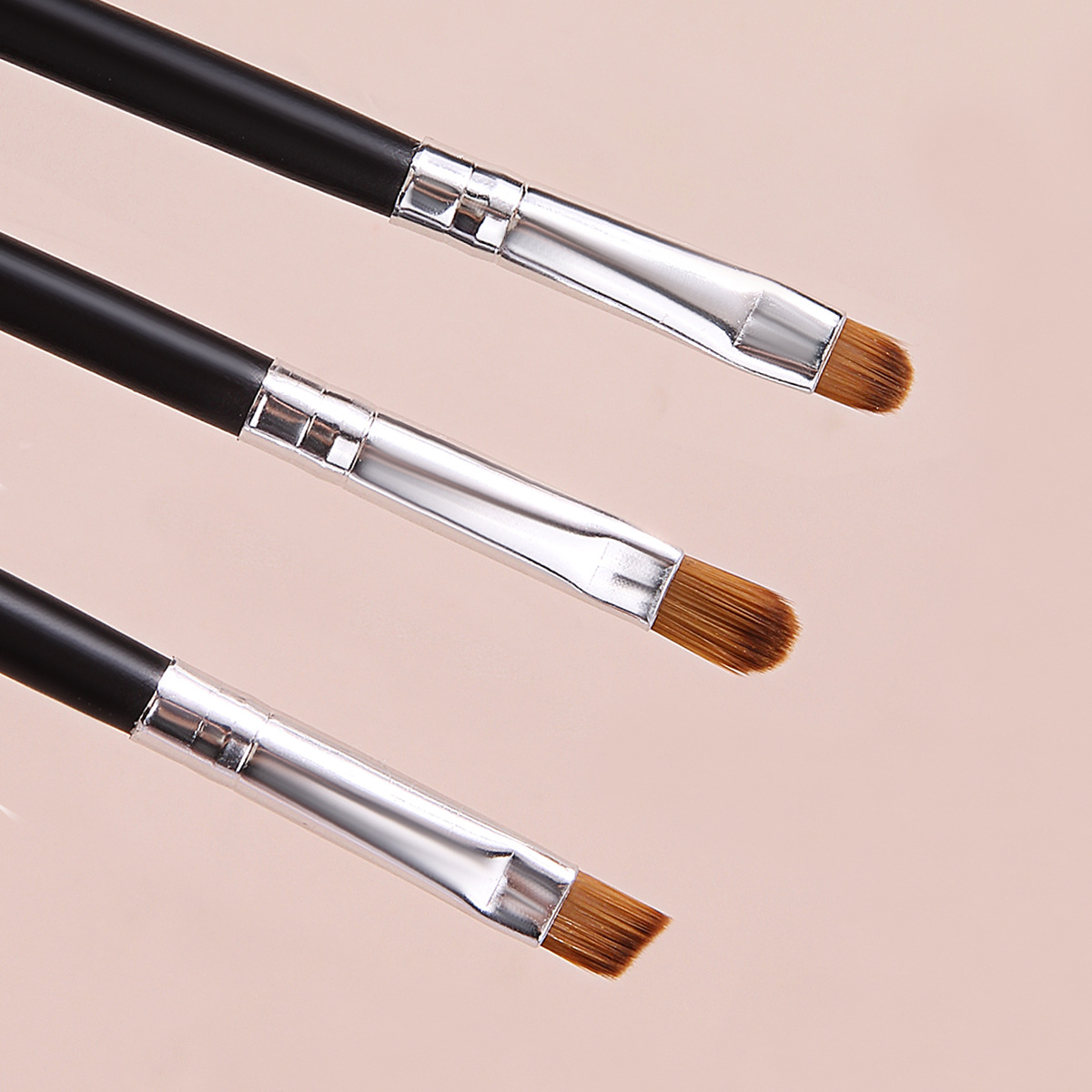 Cross-border bestsellers: Concealer brush, dark circle and acne mark covering makeup brush, eyeshadow brush, lip brush, angled eyeliner brush details Picture