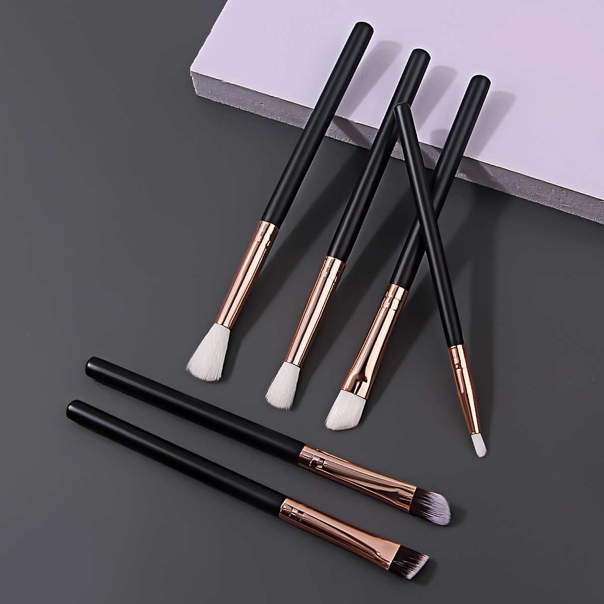 6 Eye makeup set brushes, eyeshadow brushes, smudging brushes, quality wooden-handled color brushes, multi-functional makeup brush tools in stock details Picture