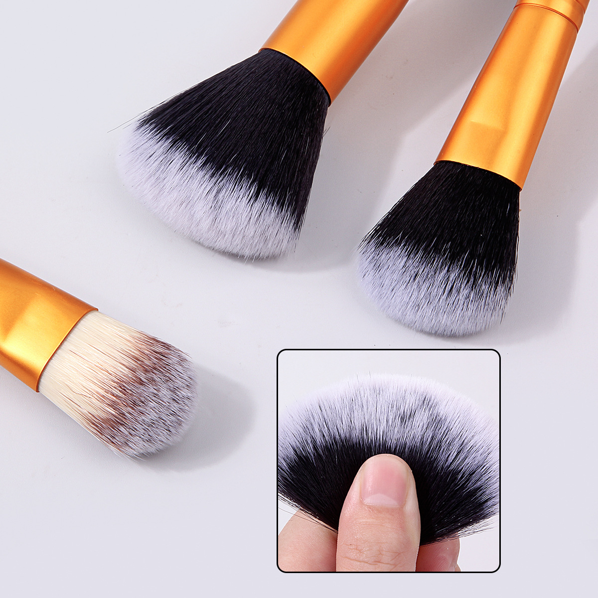 12 Makeup brushes for beginners: Blush, contouring, Eyeshadow brush, Foundation, sponge egg, Setting, Powder puff Application Scenario