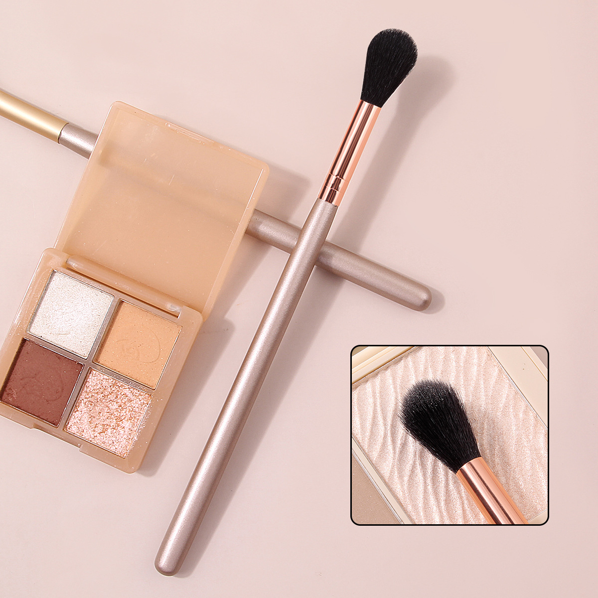 Beginner's single smudging makeup brush, brightening highlight brush, portable facial nose shadow brush, makeup tool, makeup brush full figure