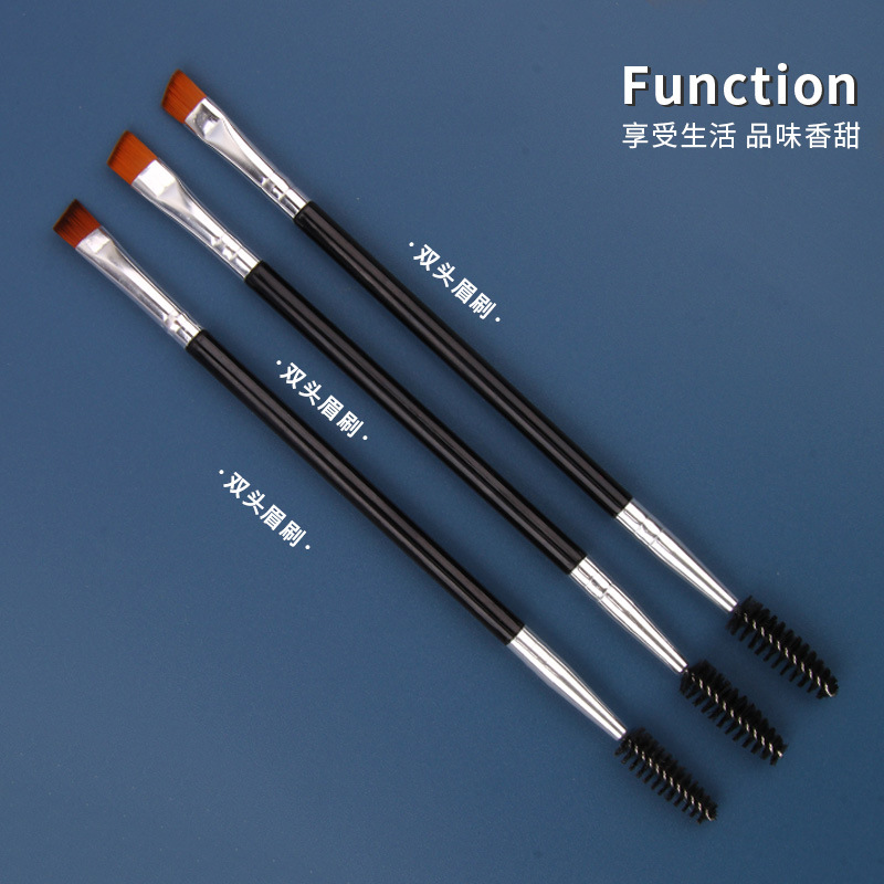 Single double-headed eyelash curling brush for beginners, portable spiral brush, multi-functional eyebrow brush, wholesale makeup tools Application Scenario