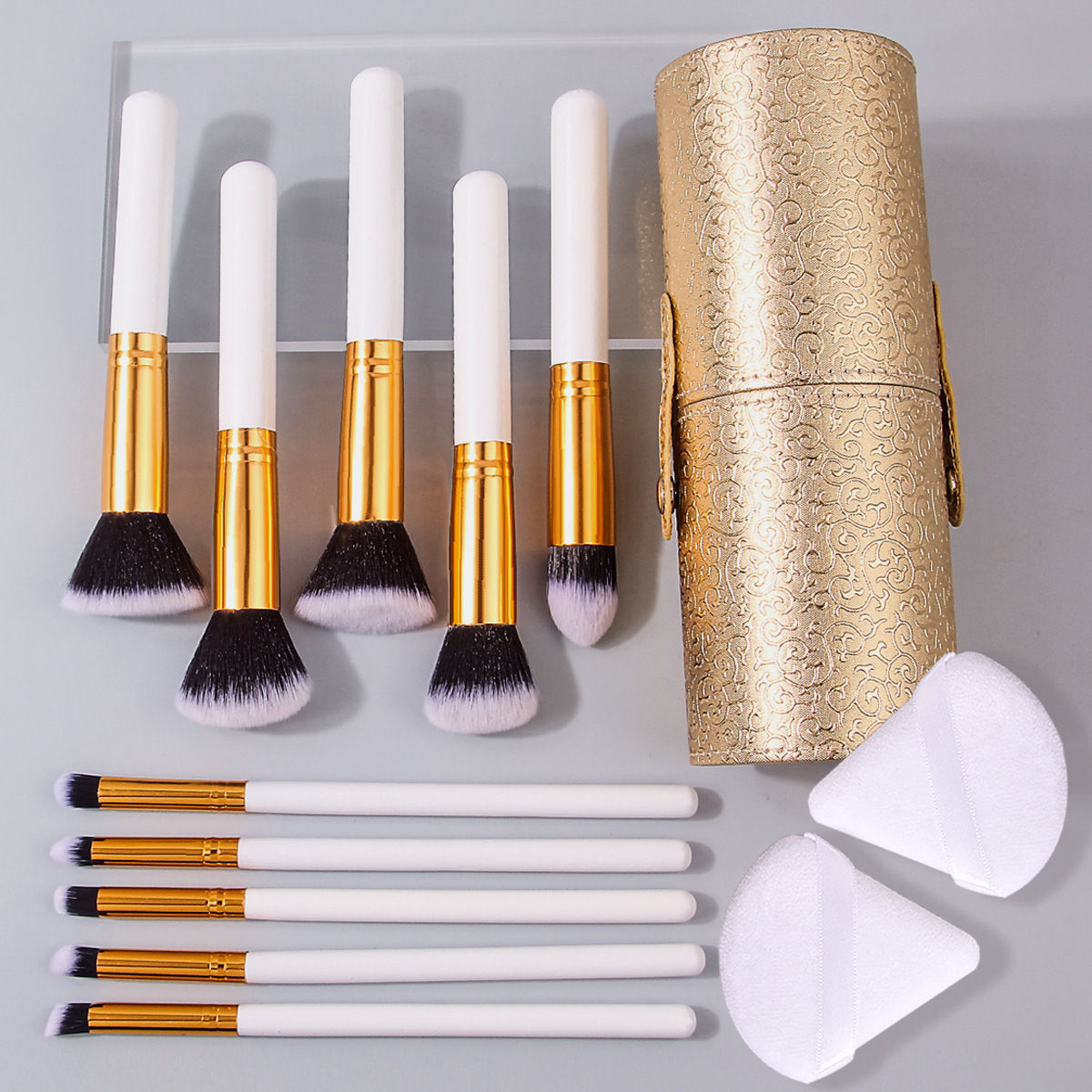 New 10-piece makeup brush set: portable loose powder brush, blush brush, contouring brush, sponge powder puff with makeup bucket details Picture
