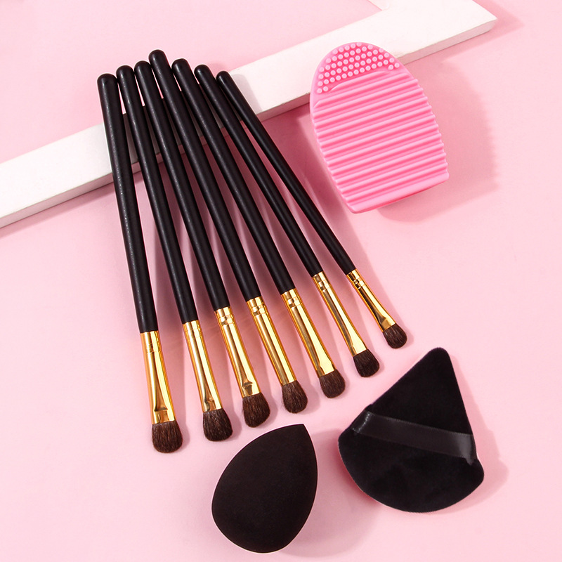 Black 7-piece horsehair eyeshadow brush set, makeup brush combination, washer, foundation, sponge and egg set, complete set in stock full figure