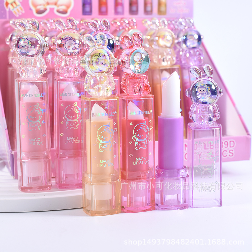 2024-only export [IMAN OF NOBLE] LB-89D Cartoon Transparent Moisturizing LIPBALM Application Scenario