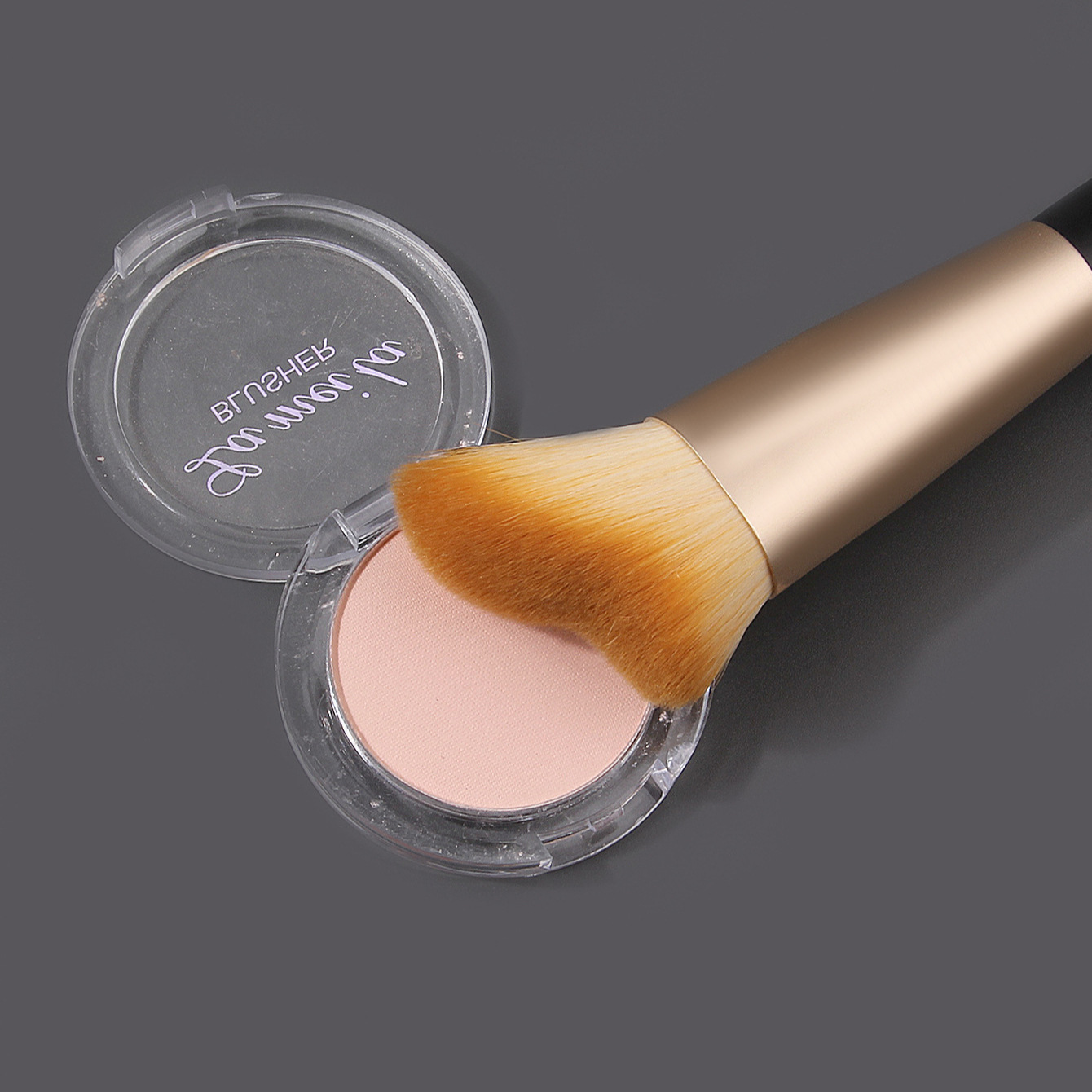 Special offer: 3 foundation brushes, soft bristles, handcrafted conture brushes, blush brushes in stock, direct sales from the manufacturer of facial makeup tools Specification drawing