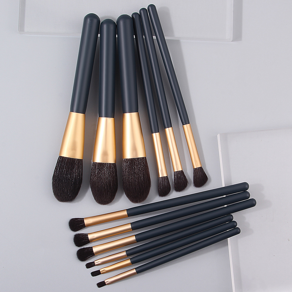 Cross-border 12-piece makeup brush set in stock: Soft bristle portable loose brush, highlighter brush, smudge brush, concealer brush, lip brush Specification drawing