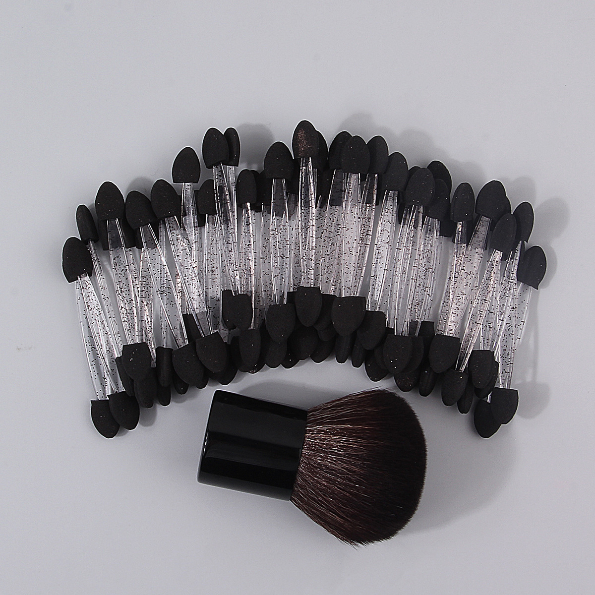 Mushroom head black base loose powder blush brush, portable double-head sponge eyeshadow stick, multi-functional eyeshadow brush in stock Specification drawing