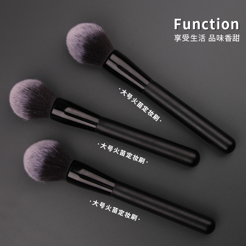 Single honey brush, flame setting, loose brush, non-shedding makeup brush, beginner makeup brush, beauty tools wholesale Application Scenario