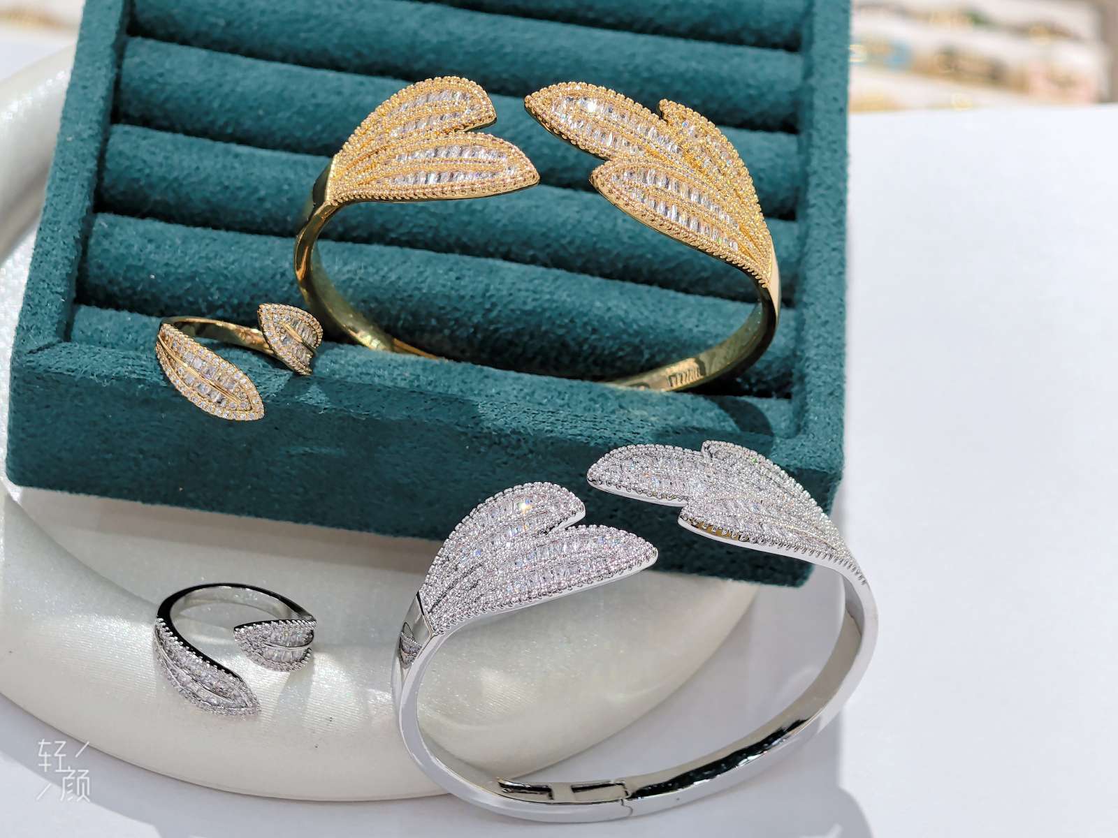 新款弹簧开口手镯套装