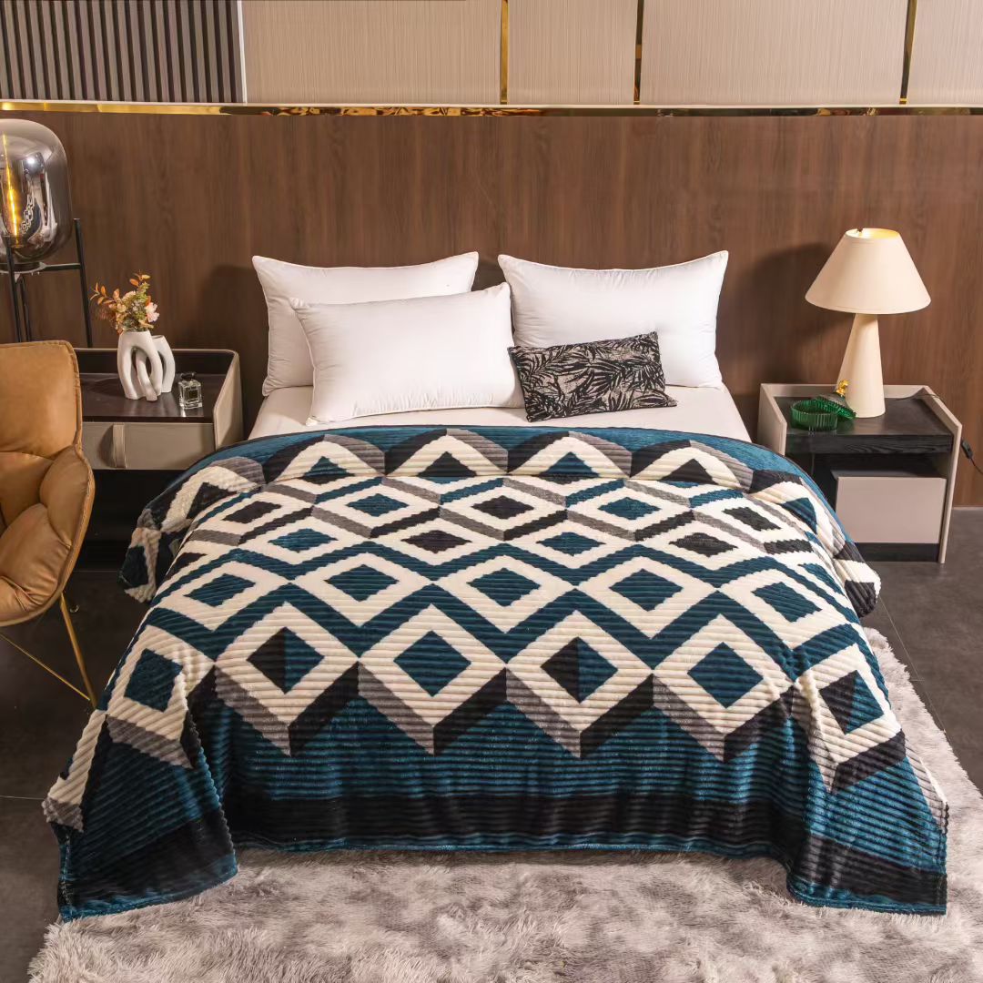 Home textile blankets, synthetic fiber cloud blankets, soft and warm, available in multiple colors, comfortable cover blankets, bed blankets, sheet blankets, blankets Item Picture
