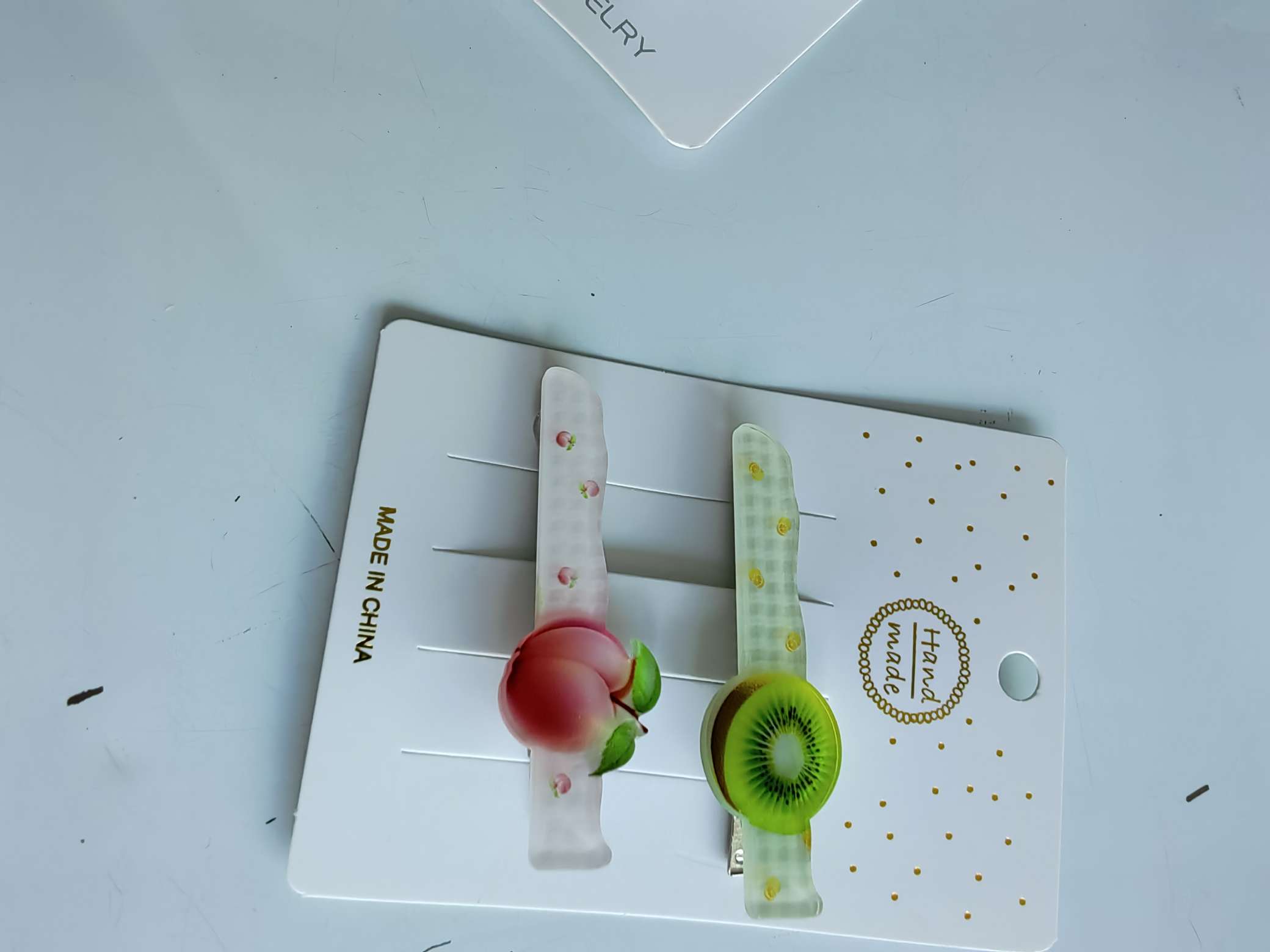 可爱红色樱桃镂空发夹女2025新款精致碎发刘海夹头饰侧边夹鸭嘴夹产品图