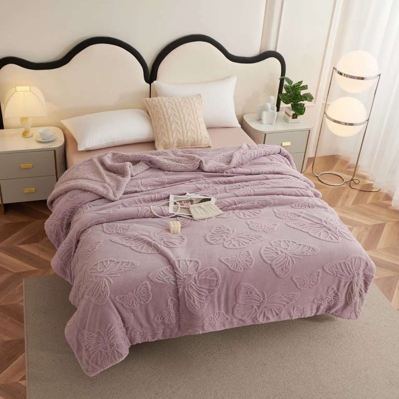 Home textile blankets, chemical fiber cloud blankets, soft and warm cover blankets, bed blankets in multiple colors to choose from, simple style blankets