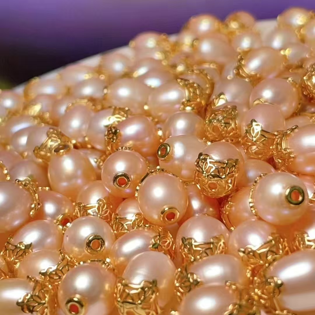 Champagne-colored pearl bucket beads diy jewelry accessories, crystal accessories, traditional sand gold accessories, copper-plated real gold, high color retention Application Scenario