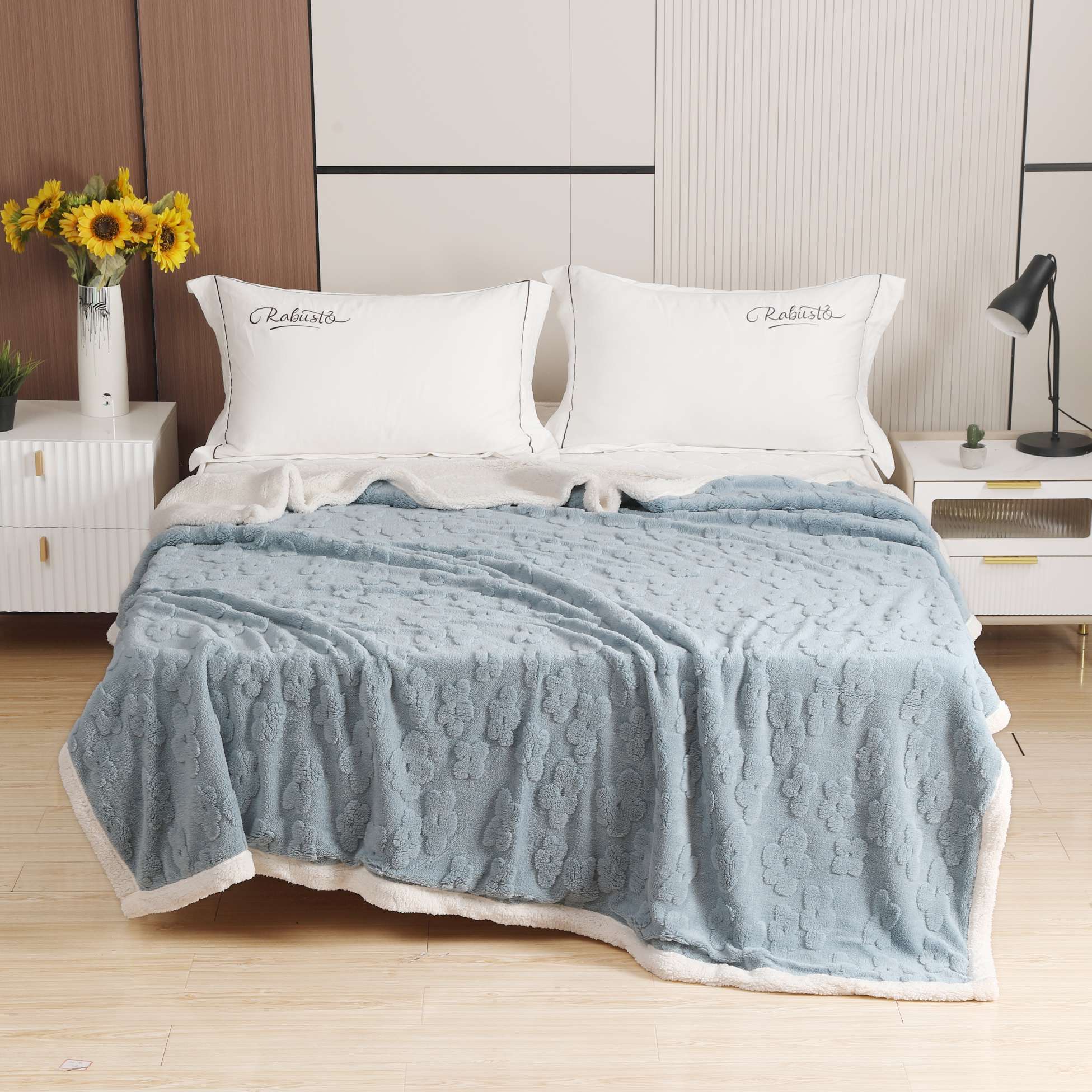 Home textile blankets, chemical fiber cloud blankets, soft and warm cover blankets, bed blankets in multiple colors to choose from, simple style blankets details Picture