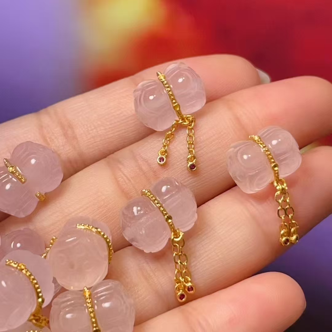 Natural rose quartz double lotus drop diy jewelry accessories, crystal accessories, traditional sand gold accessories, copper-plated real gold, high color retention details Picture
