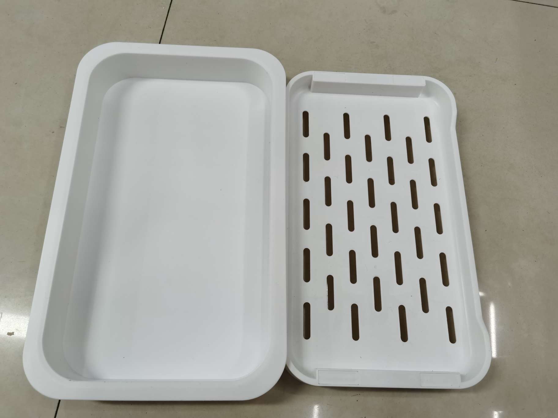 Double-layer plastic draining tray, rectangular, household, for tea cups, water cups, water kettles, cups, water drawing, water filtering, water receiving, tea tray Item Picture
