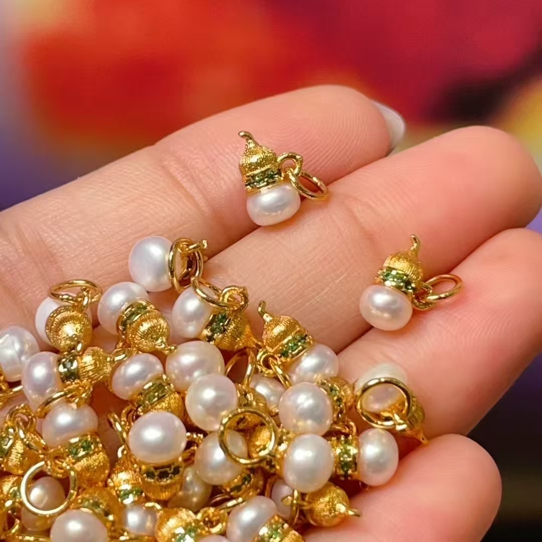 Green zirconium pearl gourd small drop slip diy jewelry accessories, crystal accessories, traditional sand gold accessories, copper-plated real gold, high color retention details Picture