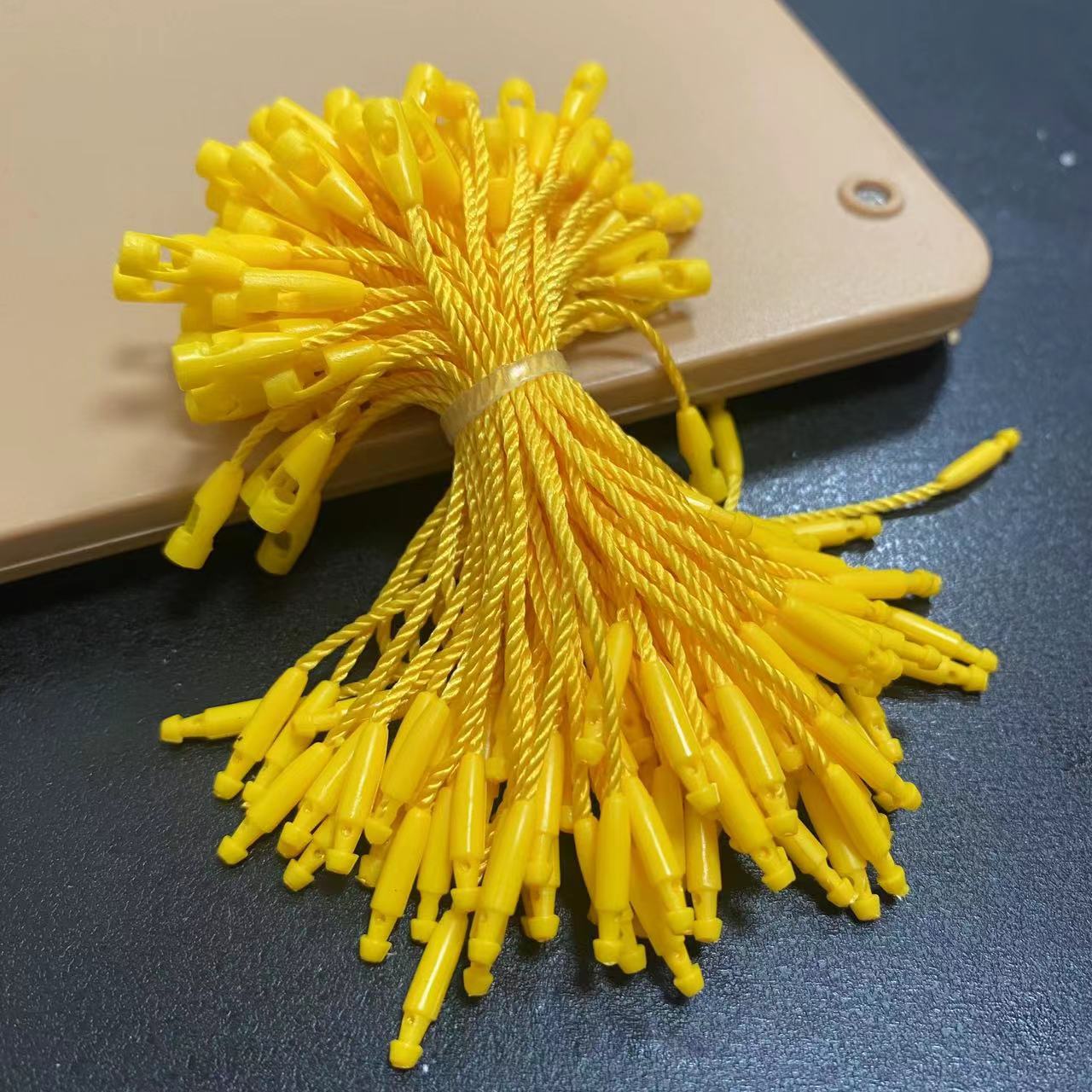 服装吊粒厂家直销珠宝绳扣吊粒吊牌挂绳手穿线子弹头现货