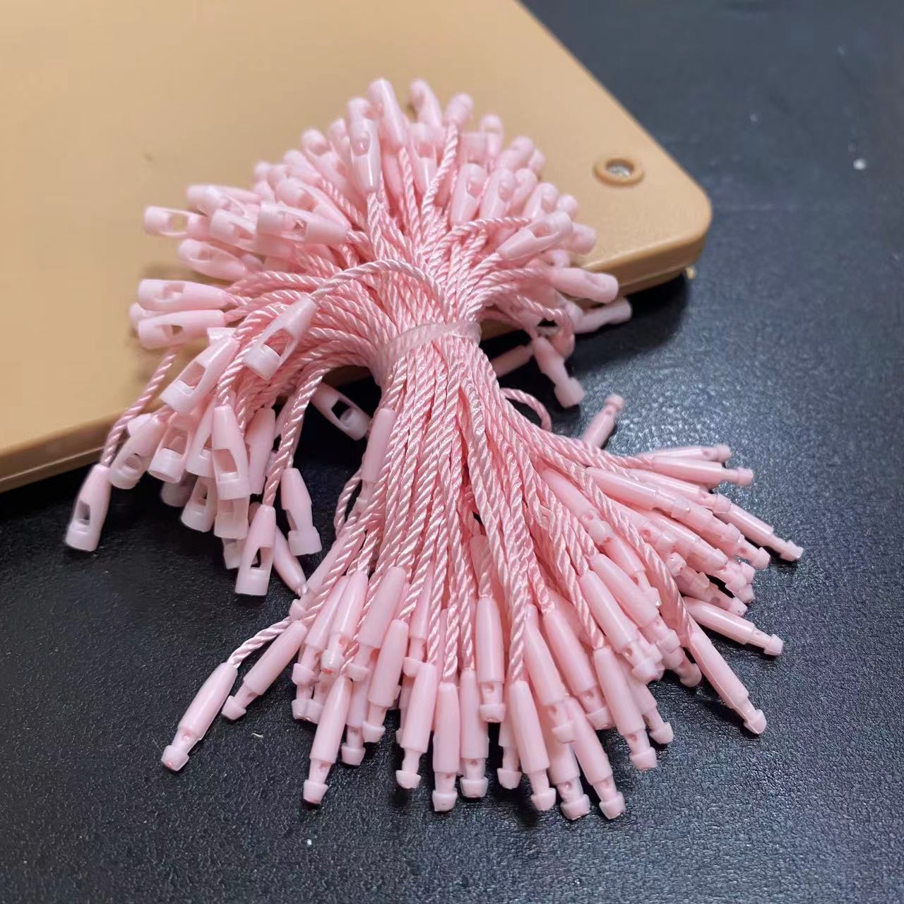 吊牌/子母扣绳子/服装钉枪/挂绳吊牌绳/扎带尼龙细节图