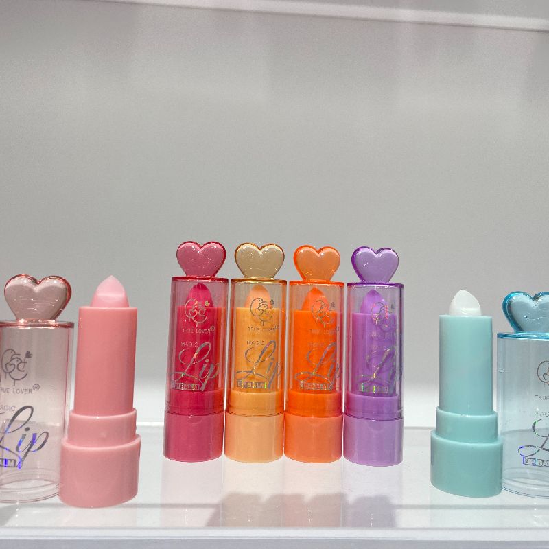 lipstick moisturizes the mouth Moisturize the mouth change lipstick color details Picture