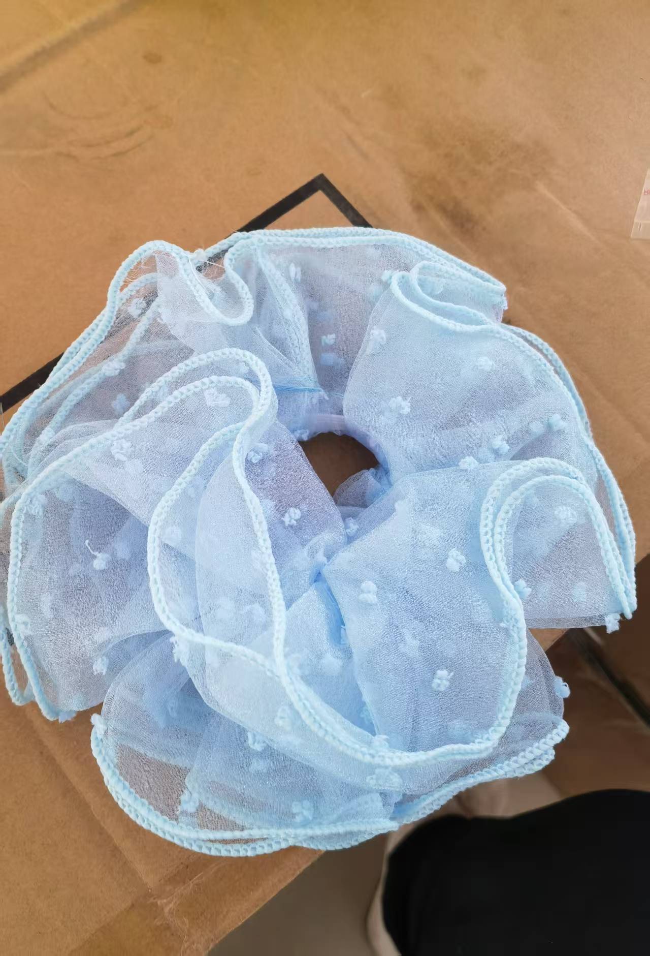 Fashionable and colorful hair accessories, hair clips, headwear, versatile hair bands, hair ties, hair ropes, hair accessories and other women's styles to choose from