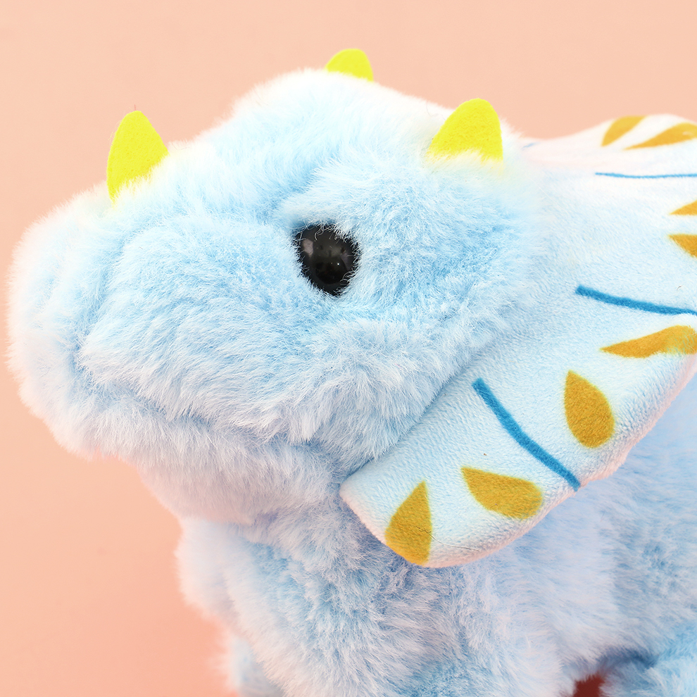 The heartwarming electric plush little dinosaur is always by your side. The recording retains warmth. It sings gently and sweetly, and its cute and clingy behavior is super endearing Application Scenario