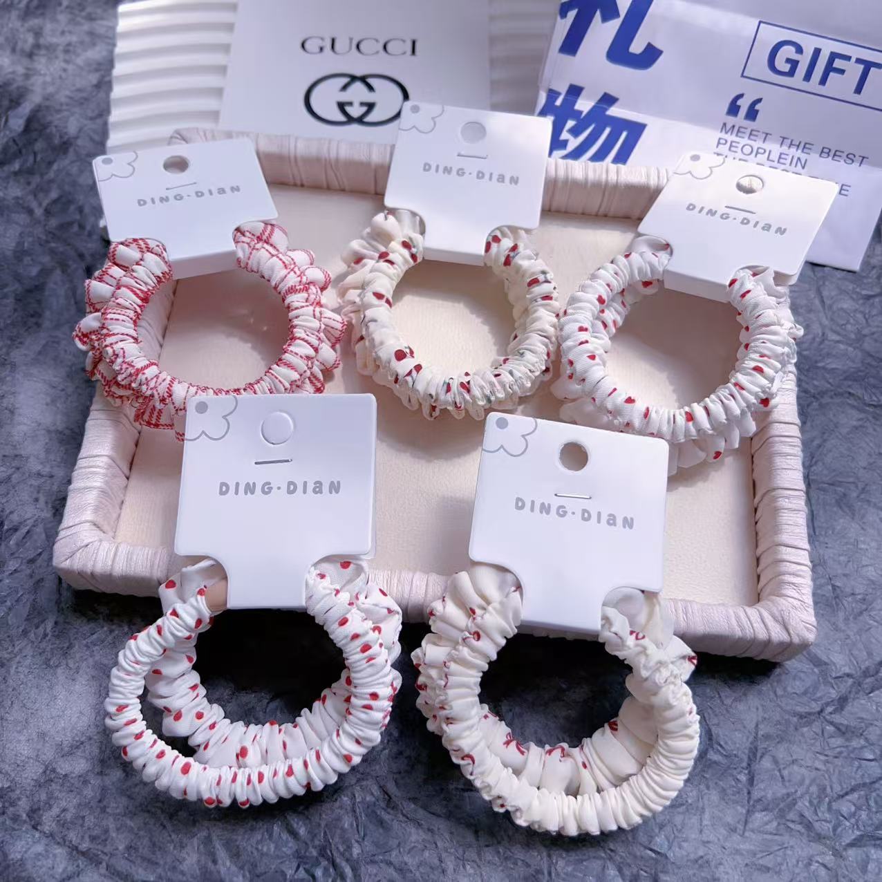Wholesale of new Korean version sweet and cute large intestine hair bands, hair ties, high-elasticity and comfortable ponytail rubber bands, headwear and hair accessories details Picture