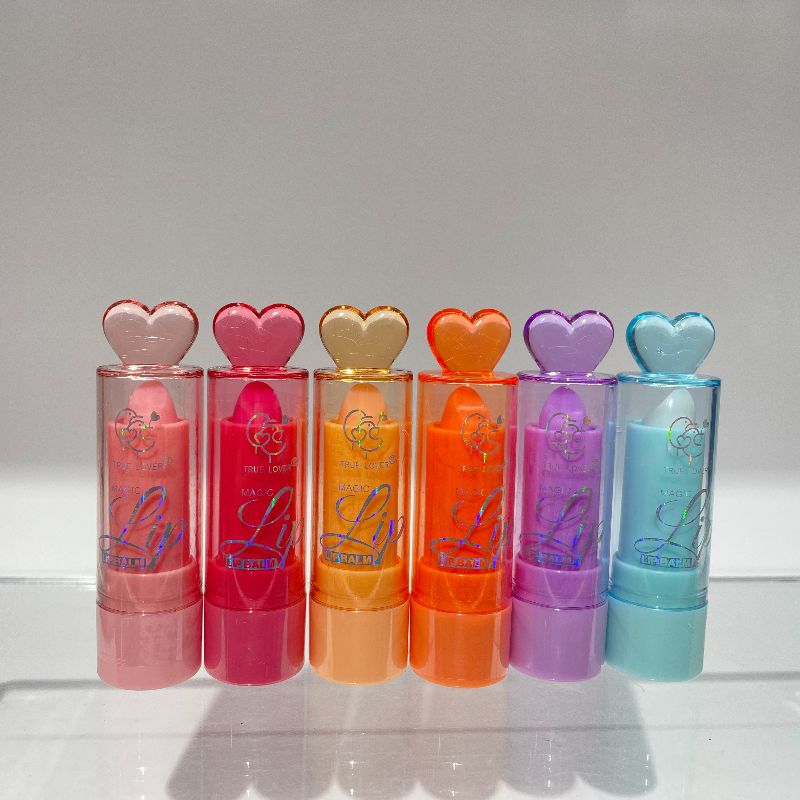 lipstick moisturizes the mouth Moisturize the mouth change lipstick color Application Scenario
