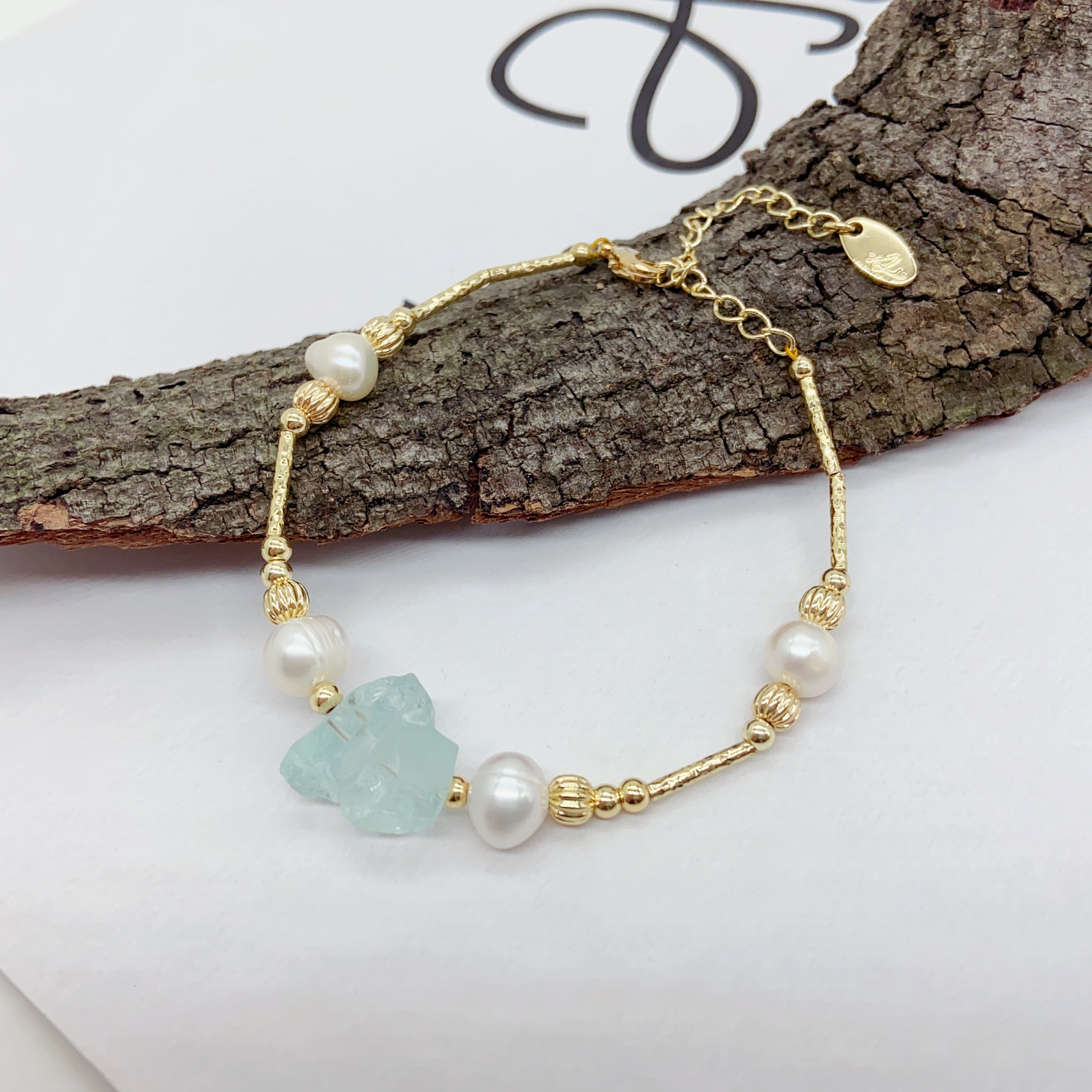 Korean-style pearl bracelet women's fashion bracelet, high-end and personalized accessory bracelet wholesale, suitable for daily wear