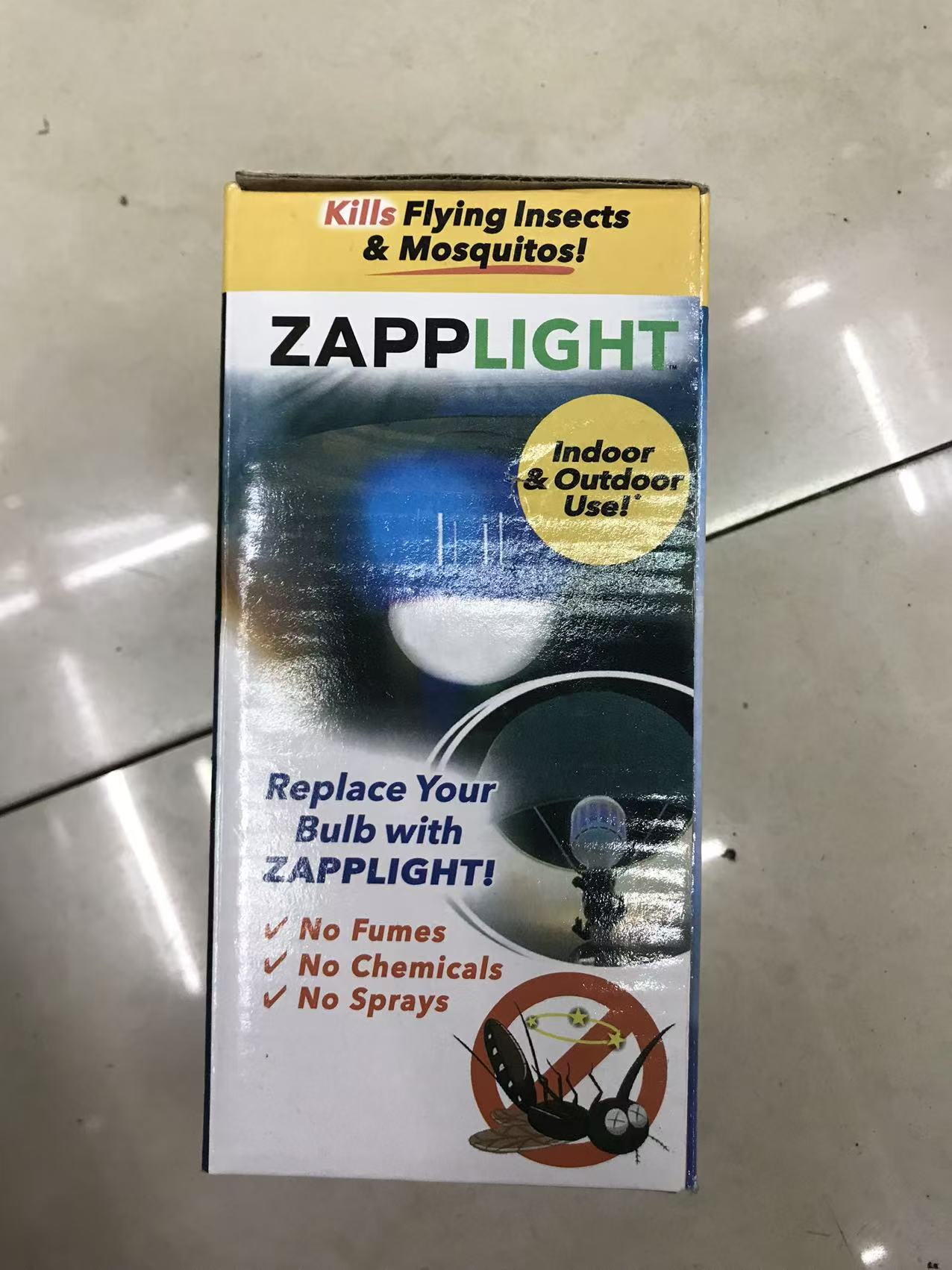 Modern mosquito-killing lamps, household lighting and mosquito repellent dual-purpose led bulbs, electric shock multi-purpose mosquito-killing screw-top bulbs Application Scenario